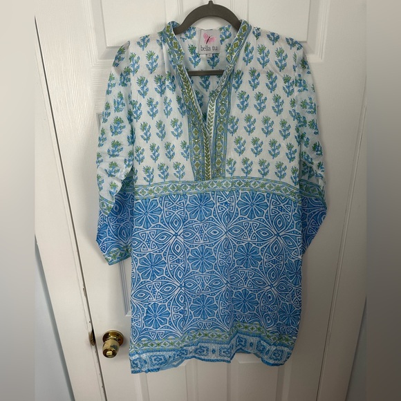Bella Tu - Size Large -  Blue and Green Patterned Dress - Picture 2 of 4